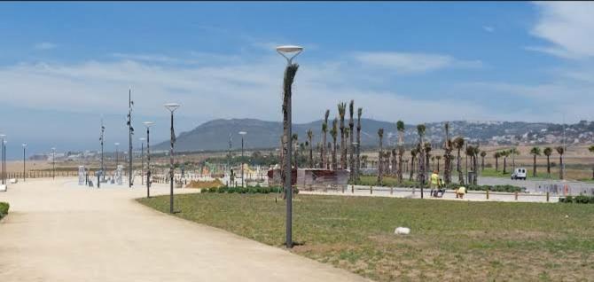 Bel Appartement A 5Min De La Plage Tangier Bagian luar foto